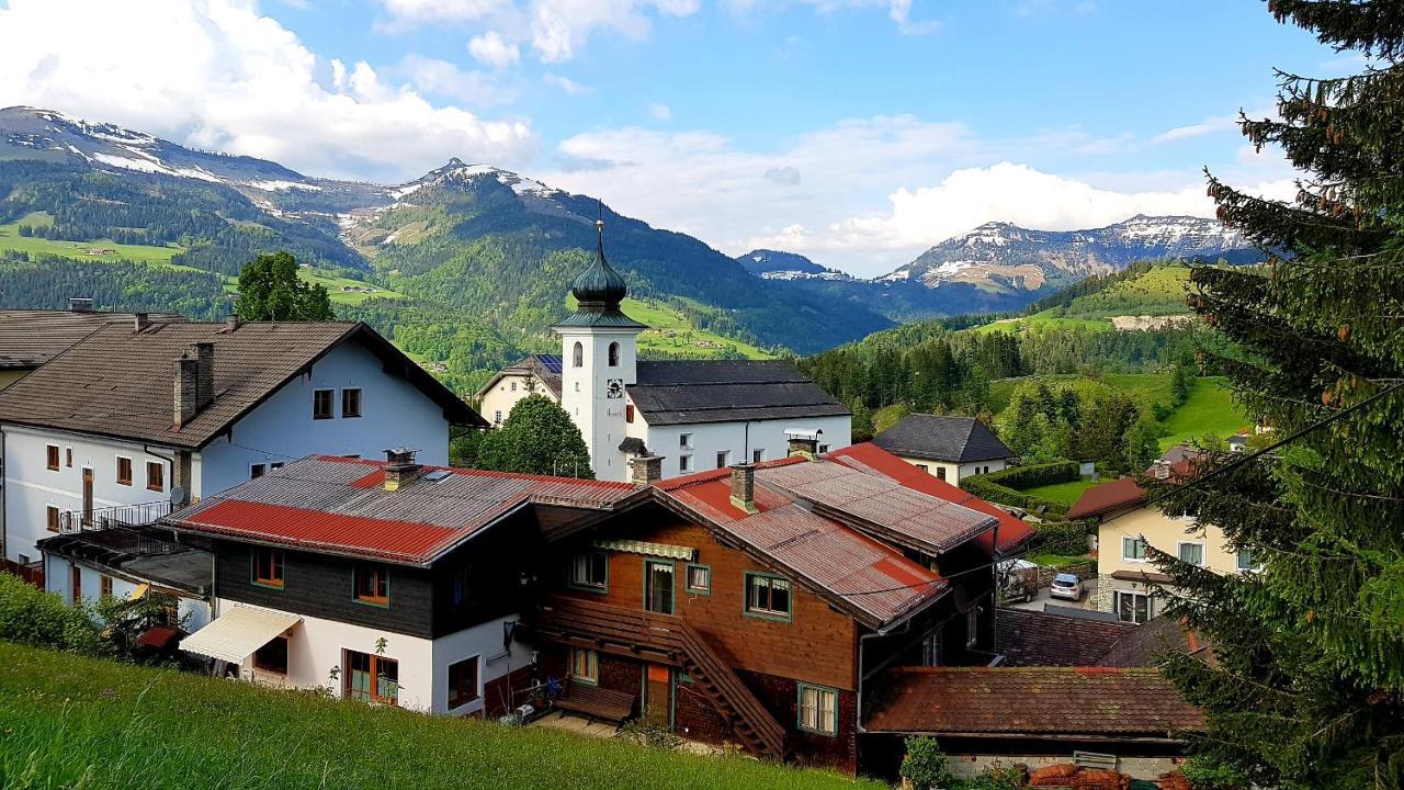 Tauglerei Appartement Enzian In Den Zauberbergen Sankt Koloman Exteriér fotografie